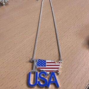 USA Map Pendant Necklace